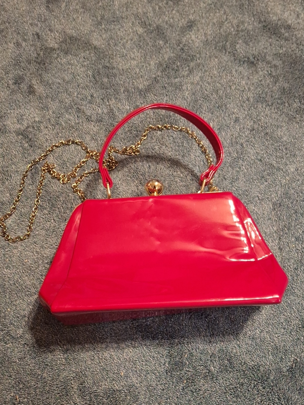 Vintage-Style Glossy Red Patent Faux LeatheRed Patent Frame-Top Women’s Handbag - Picture 6 of 6